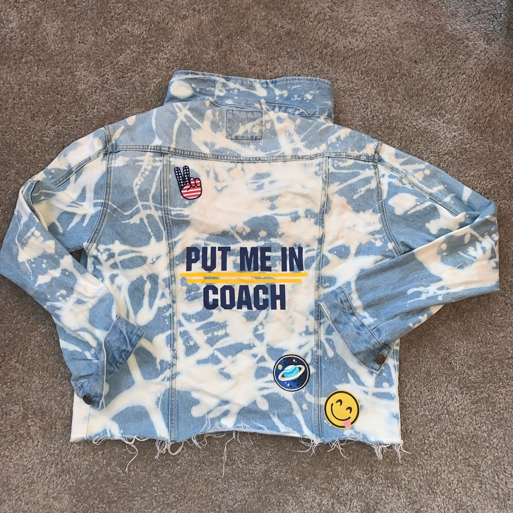 Acid Washed Jean Jacket w Patches